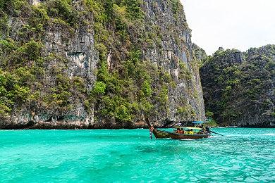 前暴雪总裁新作《破碎族裔》发布新宣传片 将于4月23日登陆全平台